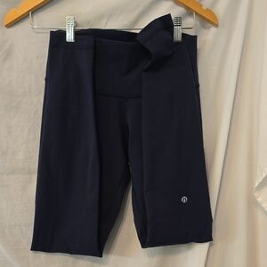 Navy Lululemon 31 INSEAM leggings